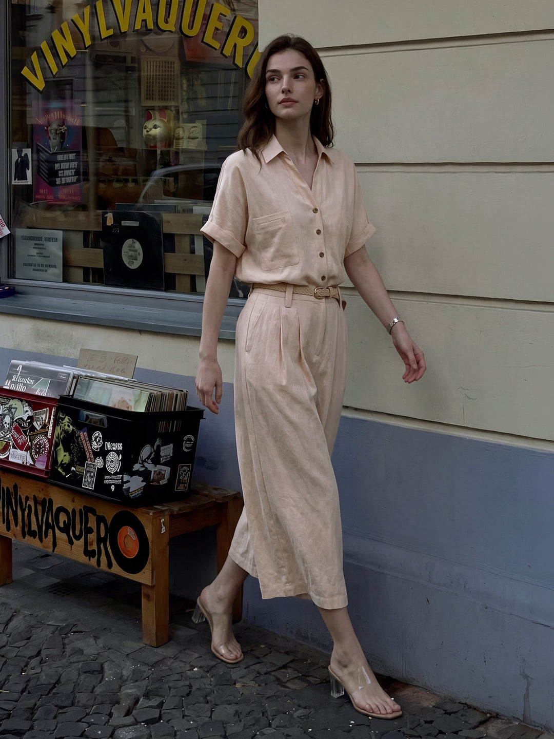 Rosa Lyocell-Leinen-Hemdkleid mit kurzen Ärmeln, Taschen und braunem Gürtel