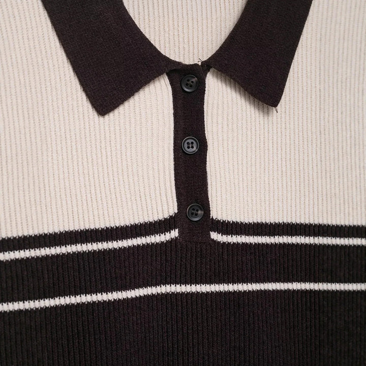 Women’s Contrast Collar Knit Top