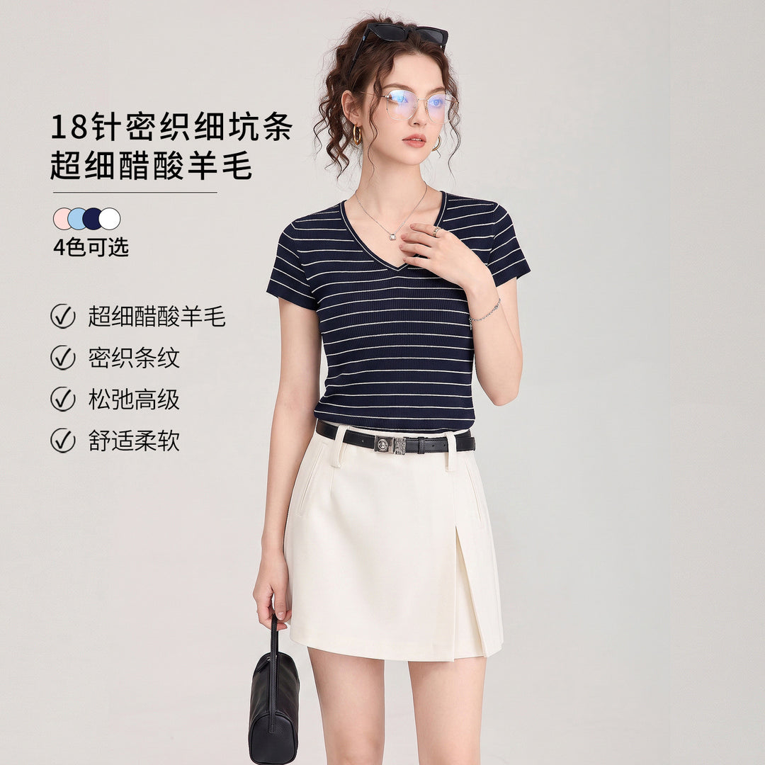 18-Gauge Fine Rib Merino &amp; Acetate Wool V-Neck Knit Top