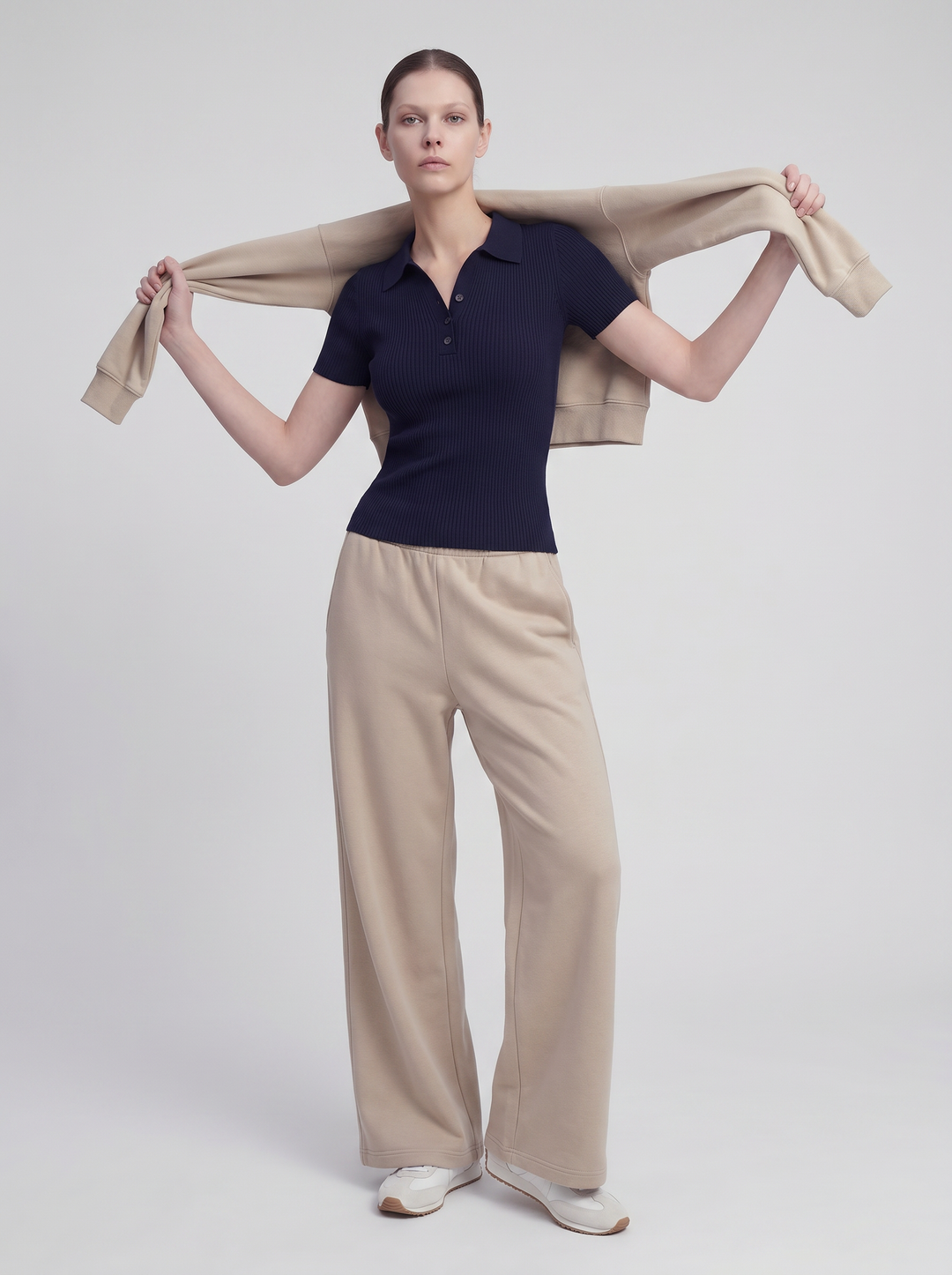 Geripptes kurzärmeliges Stricktop mit Reverskragen für Damen
